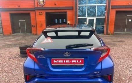 Toyota C-HR I рестайлинг, 2018 год, 2 150 000 рублей, 2 фотография