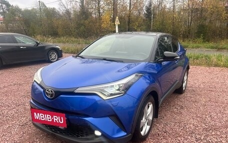 Toyota C-HR I рестайлинг, 2018 год, 2 150 000 рублей, 6 фотография
