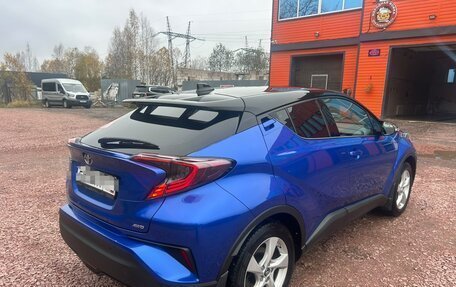 Toyota C-HR I рестайлинг, 2018 год, 2 150 000 рублей, 7 фотография