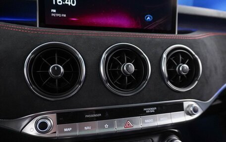 KIA Stinger I, 2022 год, 2 999 099 рублей, 18 фотография