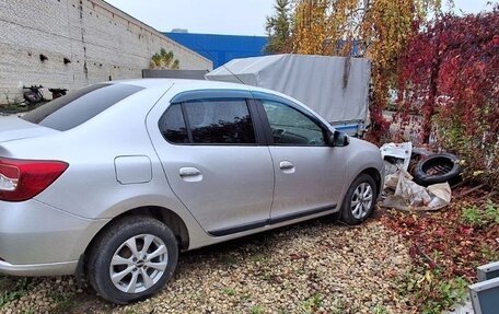 Renault Logan II, 2016 год, 850 000 рублей, 4 фотография