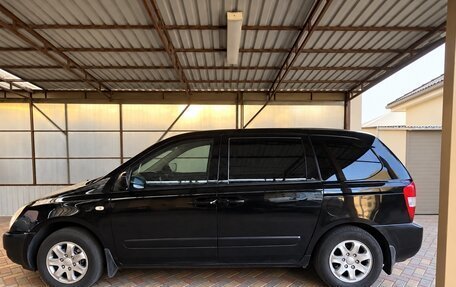 KIA Carnival III, 2009 год, 1 050 000 рублей, 2 фотография