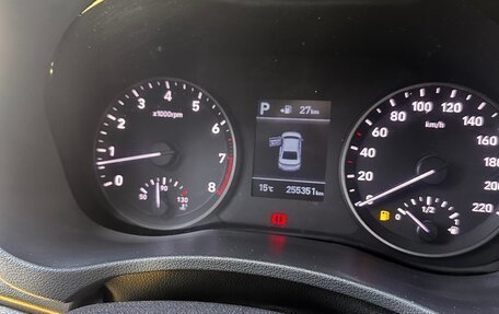 Hyundai Solaris II рестайлинг, 2017 год, 930 000 рублей, 8 фотография