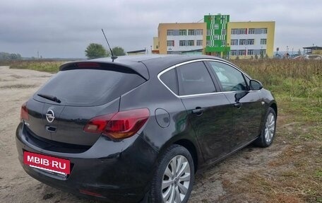 Opel Astra J, 2011 год, 795 000 рублей, 3 фотография
