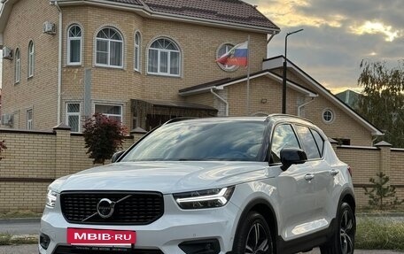 Volvo XC40 I, 2019 год, 3 180 000 рублей, 2 фотография