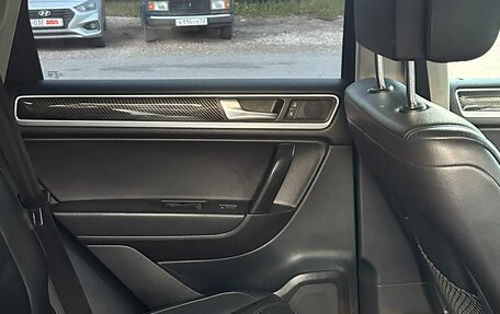 Volkswagen Touareg III, 2011 год, 1 750 000 рублей, 8 фотография