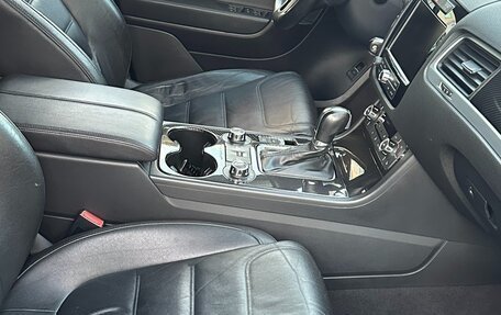 Volkswagen Touareg III, 2011 год, 1 750 000 рублей, 12 фотография