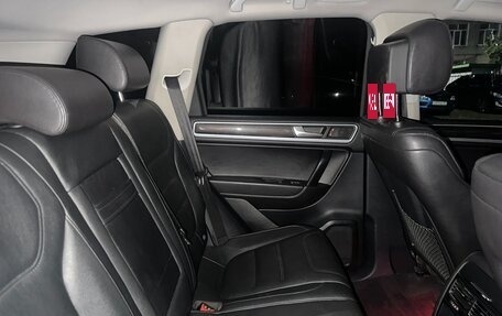 Volkswagen Touareg III, 2011 год, 1 750 000 рублей, 23 фотография