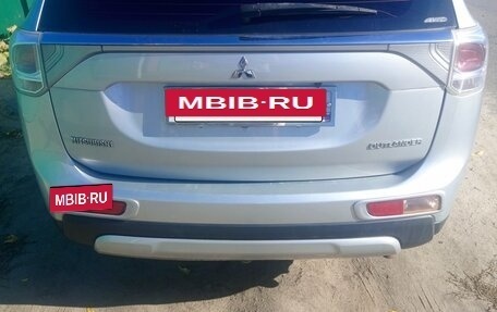 Mitsubishi Outlander III рестайлинг 3, 2014 год, 1 500 000 рублей, 3 фотография