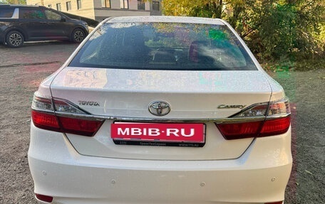 Toyota Camry, 2015 год, 1 780 000 рублей, 4 фотография