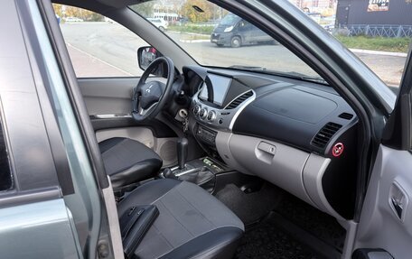 Mitsubishi L200 IV рестайлинг, 2011 год, 1 650 000 рублей, 6 фотография