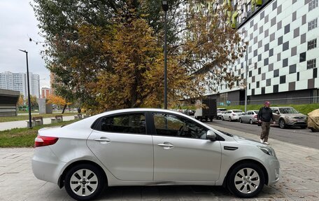 KIA Rio III рестайлинг, 2013 год, 960 000 рублей, 4 фотография