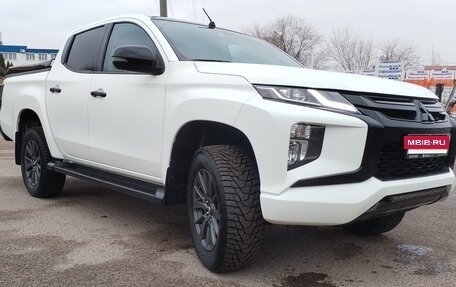 Mitsubishi L200 IV рестайлинг, 2022 год, 3 750 000 рублей, 2 фотография