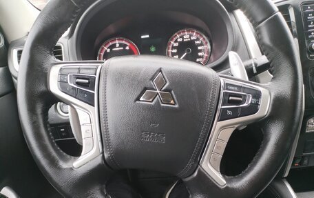 Mitsubishi L200 IV рестайлинг, 2022 год, 3 750 000 рублей, 9 фотография