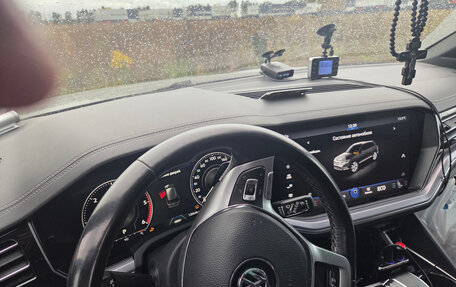 Volkswagen Touareg III, 2019 год, 5 150 000 рублей, 3 фотография