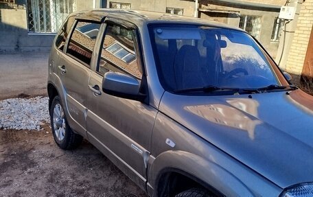 Chevrolet Niva I рестайлинг, 2012 год, 420 000 рублей, 4 фотография