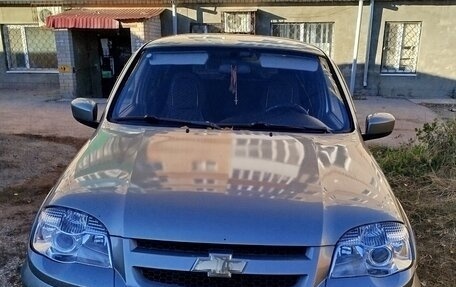 Chevrolet Niva I рестайлинг, 2012 год, 420 000 рублей, 2 фотография
