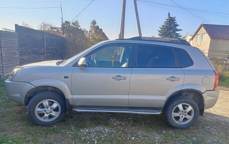 Hyundai Tucson III, 2008 год, 650 000 рублей, 3 фотография