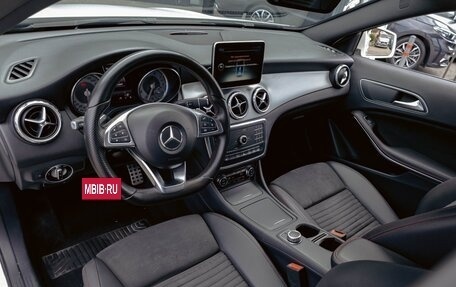 Mercedes-Benz GLA, 2016 год, 1 295 000 рублей, 14 фотография
