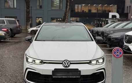 Volkswagen Golf VIII, 2023 год, 1 690 000 рублей, 2 фотография