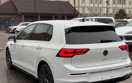 Volkswagen Golf VIII, 2023 год, 1 690 000 рублей, 5 фотография