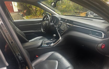 Toyota Camry, 2018 год, 2 180 000 рублей, 8 фотография