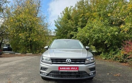 Volkswagen Tiguan II, 2019 год, 2 490 000 рублей, 1 фотография