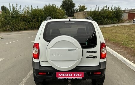 Chevrolet Niva I рестайлинг, 2015 год, 630 000 рублей, 6 фотография