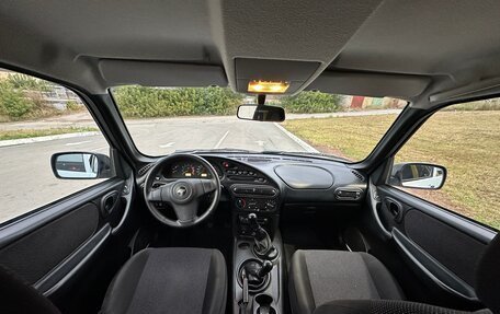 Chevrolet Niva I рестайлинг, 2015 год, 630 000 рублей, 13 фотография