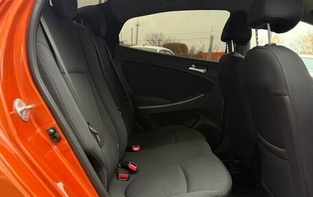 Hyundai Solaris II рестайлинг, 2015 год, 1 090 000 рублей, 14 фотография