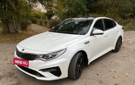 KIA Optima IV, 2018 год, 2 400 000 рублей, 4 фотография
