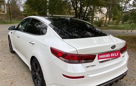 KIA Optima IV, 2018 год, 2 400 000 рублей, 3 фотография