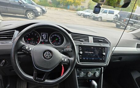 Volkswagen Tiguan II, 2019 год, 2 490 000 рублей, 7 фотография