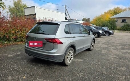 Volkswagen Tiguan II, 2019 год, 2 490 000 рублей, 3 фотография