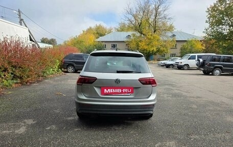 Volkswagen Tiguan II, 2019 год, 2 490 000 рублей, 4 фотография