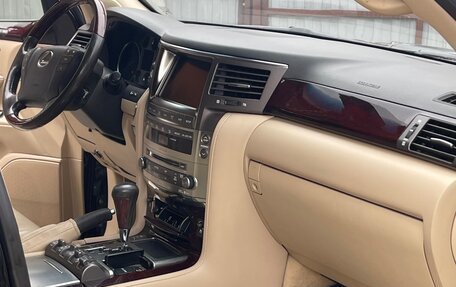 Lexus LX III, 2011 год, 3 250 000 рублей, 7 фотография