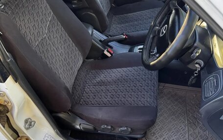 Mazda Familia, 2001 год, 330 000 рублей, 13 фотография