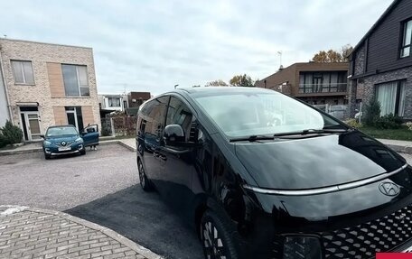 Hyundai Staria, 2023 год, 3 990 000 рублей, 3 фотография