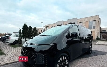 Hyundai Staria, 2023 год, 3 990 000 рублей, 4 фотография