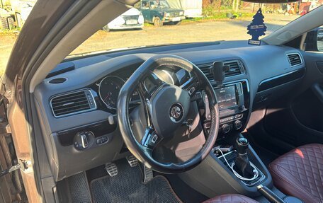 Volkswagen Jetta VI, 2018 год, 1 240 000 рублей, 6 фотография