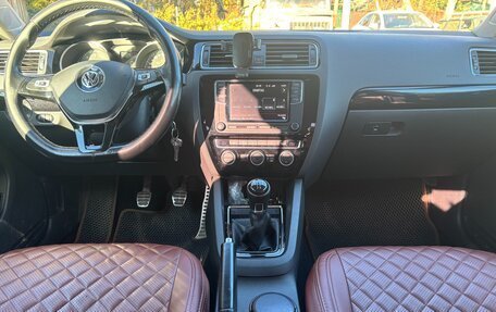 Volkswagen Jetta VI, 2018 год, 1 240 000 рублей, 5 фотография