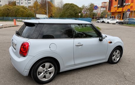 MINI Hatch, 2018 год, 1 300 000 рублей, 7 фотография