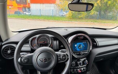 MINI Hatch, 2018 год, 1 300 000 рублей, 19 фотография