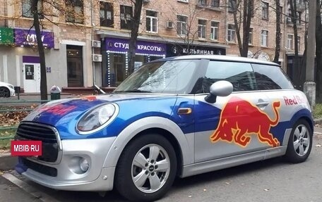 MINI Hatch, 2018 год, 1 300 000 рублей, 21 фотография