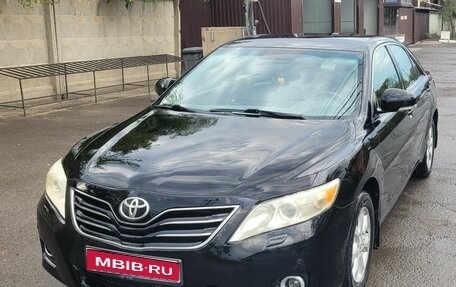 Toyota Camry, 2011 год, 1 100 000 рублей, 1 фотография