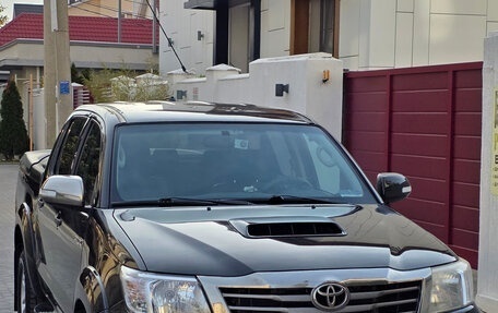 Toyota Hilux VII, 2013 год, 2 650 000 рублей, 2 фотография