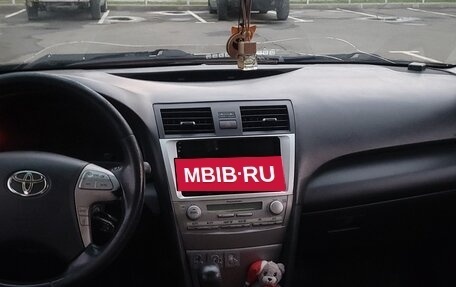 Toyota Camry, 2011 год, 1 100 000 рублей, 2 фотография