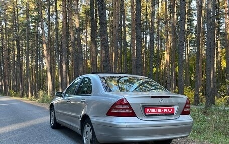Mercedes-Benz C-Класс, 2000 год, 350 000 рублей, 1 фотография