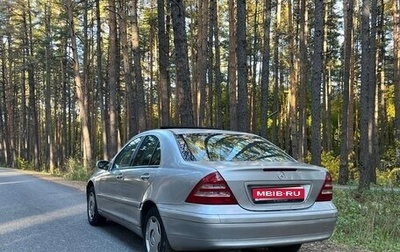 Mercedes-Benz C-Класс, 2000 год, 350 000 рублей, 1 фотография