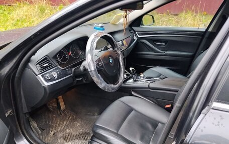 BMW 5 серия, 2011 год, 1 300 000 рублей, 7 фотография